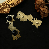 Épinglette en métal avec logo d'épée personnalisé, design tendance, cadeaux promotionnels, épinglette en émail dur plaquée or