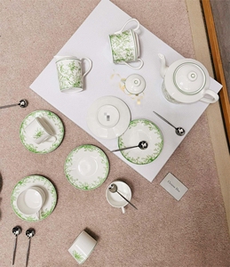 ชุดกาแฟหรูหรา ซีรีส์ D 15 ชิ้น ชุดถ้วยกาแฟพร้อมจานรองและกาน้ำชา - Product Image 2