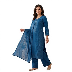 ESTA TEMPORADA DE BODAS, LLEVE NUESTRO HERMOSO ESPEJO DE MANO REAL CON UNA SUPERIOR BORDADA CON LENTEJUELAS, UNA PANTALÓNAS PLAZZO Y UNA DUPATTA - Product Image 1