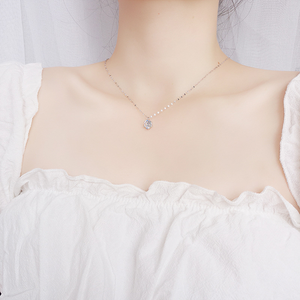 قلادة خانقة أنيقة بحروف مطلية بالذهب عيار 14 قيراط مع سلسلة لؤلؤ للنساء، مجوهرات رقيقة بحروف أولية، هدية شخصية بسيطة - Product Image 4