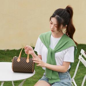 Sac à main vintage de qualité pour femme, grand sac à bandoulière double usage avec fonction bandoulière, option de vente en gros unique pour filles - Product Image 3