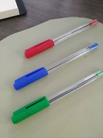 Stylos à bille originaux, stylos à encre huileuse de 1,0 mm, vente en gros pour le bureau, stylos à bille colorés à trois couleurs