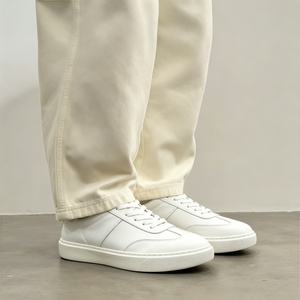 Sneakers de luxe pour homme en cuir pleine fleur véritable blanc - Fermeture à lacets - <span class=keywords><strong>Semelle</strong></span> légère en mousse EVA - Polyvalentes - Product Image 3