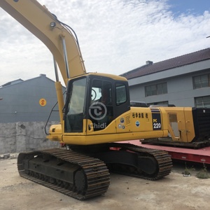 รถขุดไฮดรอลิก Komatsu PC220-7 แบบตีนตะขาบ มือสอง สภาพดี พร้อมขาย - Product Image 3