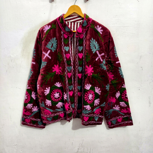 Chaqueta corta informal de terciopelo bordado Suzani para mujer, transpirable, artesanal, de algodón, con un diseño elegante. - Product Image 1