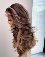 Perruque 13*6 en dentelle HD transparente, cheveux humains bruts, couleur ombrée blonde avec mèches, densité 200, cheveux longs, ligne de cheveux naturelle, ondulation naturelle