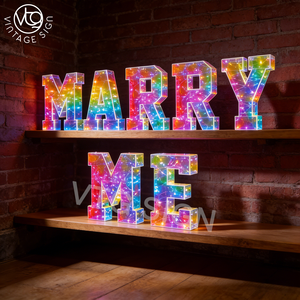 Letras LED Holográficas 3D Personalizadas con la Frase "MARRY ME", Acrílico Iridiscente para Decoración de Pedidas de Mano - Product Image 1