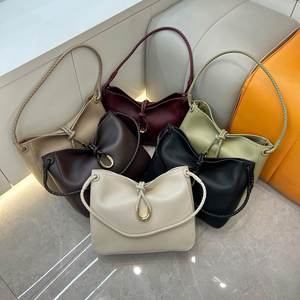 Bolso de Hombro de Cuero Genuino de Gran Capacidad, Estilo Vintage 2026, Moderno y a la Moda para Mujer - Product Image 6