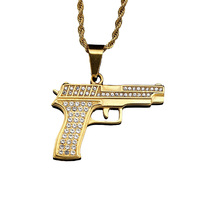 Collier de pistolet en acier inoxydable avec incrustation de zircon brillant personnalisé en gros pendentifs pour petit ami mari armée