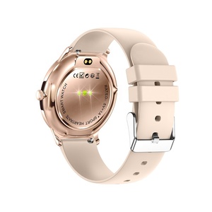Smartwatch V89 da <span class=keywords><strong>Donna</strong></span> Ultra-Sottile con Corpo in Metallo, Display <span class=keywords><strong>Touch</strong></span> HD da 1.43\" con AOD, Oro/Argento, Notifiche Messaggi, Impermeabile IP67 - Product Image 4