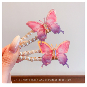 Épingles à cheveux papillon dégradées mignonnes et tendance, design de niche populaire, bijoux de mode pour femmes, vente en gros - Product Image 4