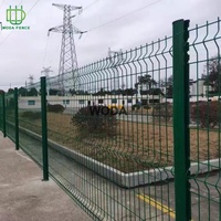 Panneau de clôture en treillis métallique soudé de confidentialité incurvé 3d vert enduit de PVC en fil galvanisé facilement assemblé