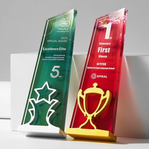 Trofeo di Lusso in Metallo con Cristalli <span class=keywords><strong>a</strong></span> Tema Equino |   <span class=keywords><strong>Regalo</strong></span> Aziendale di Alta Gamma per i Migliori Prestatori - Product Image 4