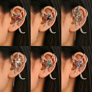 En gros, Boucles d'oreilles manchette serpent enveloppant style sombre, Boucles d'oreilles clous piercing punk exagérées, Bijoux d'oreille pendantes serpent vintage - Product Image 2