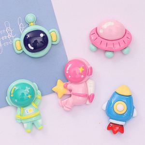 Accesorios de Resina para Manualidades, Dijes de Resina para Carcasas de Teléfono, Venta al por Mayor, <span class=keywords><strong>Astronauta</strong></span>, Cohete, OVNI, Planeta - Product Image 4
