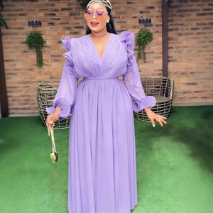 Gonna lunga in chiffon a pieghe con scollo a V e volant, modello A-line, che snellisce la figura, alla moda, per donna curvy, ideale per l'acquisto transfrontaliero - Product Image 1