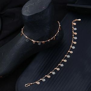 Chevillères italiennes de style premium, bijoux de pied élégants, bracelet de cheville de créateur, accessoire de mode pour femmes - Product Image 2