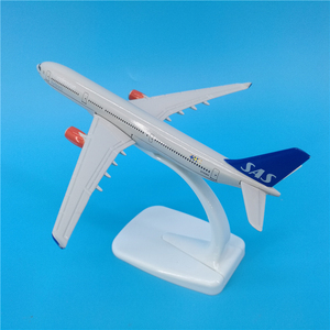 Modelo de Avión de Aleación de Zinc Duradero y Moderno de 16 cm de Scandinavian Airlines SAS <span class=keywords><strong>A330</strong></span>, Escala <span class=keywords><strong>1</strong></span>:<span class=keywords><strong>400</strong></span> - Product Image 3