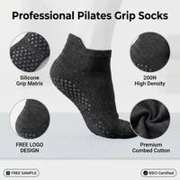 Chaussettes de Pilates ultra professionnelles avec grip en silicone sur toute la semelle |   Chaussettes de yoga en coton peigné haute densité 200N | Journal personnalisé...