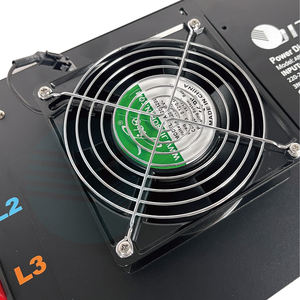 PDU de rack hautement intelligent OIT avec écran LCD, unité de distribution d'alimentation triphasée mesurée et commutée, prises C13/C19, centre de données - Product Image 3