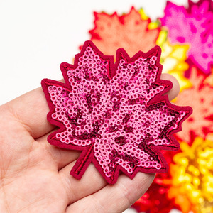 Patchs thermocollants en forme de feuille d'érable colorés et scintillants pour l'automne, décoration de Thanksgiving, appliques DIY pour vêtements et chapeaux - Product Image 3