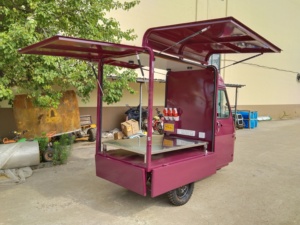 Meilleur prix Piaggio Ape, tricycle camion de restauration, camion de café, bar à bière mobile, en vente et en stock - Product Image 3