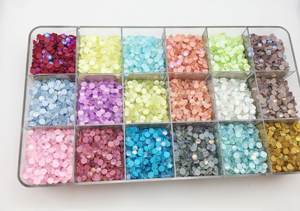 72 Cores 4mm Luminoso Cristal Diamante Redonda Strass Voltar Plana Glitter Nail Art & Vestuário Brilham no Escuro - Product Image 2