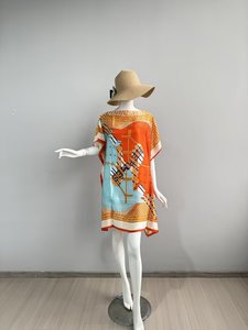 Châle de <span class=keywords><strong>plage</strong></span> en satin pour vacances d'été transfrontalières, protection solaire, couverture de <span class=keywords><strong>plage</strong></span> fluide, <span class=keywords><strong>kimono</strong></span> long en satin soyeux - Product Image 5
