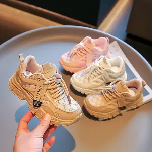 Sepatu lari ringan untuk anak perempuan, sepatu olahraga kulit Sol empuk tahan air, sepatu kasual anak-anak 2024