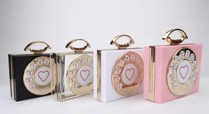 Hộp Điện Thoại Acrylic Màu Hồng Với Giày Cao Gót Phù Hợp Thiết Kế Sang Trọng Thời Trang Hộp Điện Thoại Thiết Kế Mới Nhất Dễ Thương Thiết Kế Sang Trọng - Product Image 3