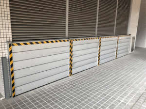 Paslanmaz çelik ve alüminyum alaşımlı trafik bariyerleri ile su geçirmez mühendislik taşkın dayanıklı özel duvar ürün tipi - Product Image 4