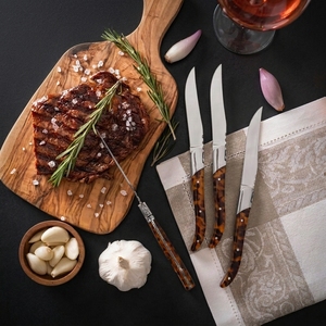 <span class=keywords><strong>Couteau</strong></span> à <span class=keywords><strong>steak</strong></span> <span class=keywords><strong>Laguiole</strong></span> de qualité supérieure, 4 pouces, acier inoxydable 420 de qualité alimentaire 2,5 mm, manche classique en résine chocolatée avec anse en forme d'abeille - Product Image 1