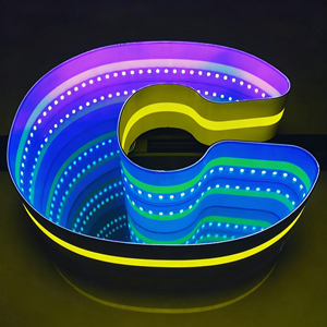 Letrero LED Personalizado con Efecto Espejo Infinito, Iluminación 3D con Ilusión Óptica para Uso Comercial - Product Image 1