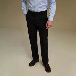 Le printemps et l'été pour les hommes d'affaires, les loisirs, les déplacements sont faciles à entretenir. On peut porter des pantalons pour les hommes. - Product Image 2