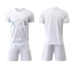 2023-2024 Aktuellste Fußballbekleidung Fußballtrikots Nr. 7 Spieler Trainingsuniform T-Shirt-Set