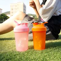 Logo personnalisé 400ml Shaker Cups Direct Potable Eau Blender Bouteille en plastique pour Gym Protein Shakes