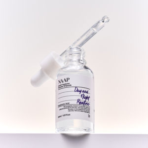 Ampoule Booster Hyaluronique NAAP Hyaluronate de Sodium Hydratation Intense Verrouillage de l'Hydratation Anti-Âge Renforcement Lissage Facial - Product Image 1