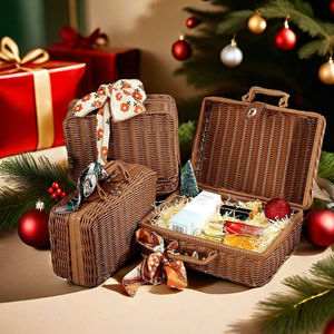 <span class=keywords><strong>Petit</strong></span> <span class=keywords><strong>panier</strong></span> en rotin rectangulaire vintage marron <span class=keywords><strong>avec</strong></span> <span class=keywords><strong>couvercle</strong></span> tissé à la main Boîte de rangement cadeau compagnon de mariage en rotin naturel - Product Image 1