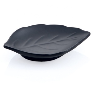 Japanese Restaurant Tableware Sushi <strong>Serving</strong> Leaf Shaped Black Melamine Side Dish - Product Image 1