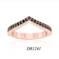 Peishang marque 925 argent Sterling plaqué or V lettre noir princesse couronne anneau cubique zircone empilable bagues bagues bijoux femmes