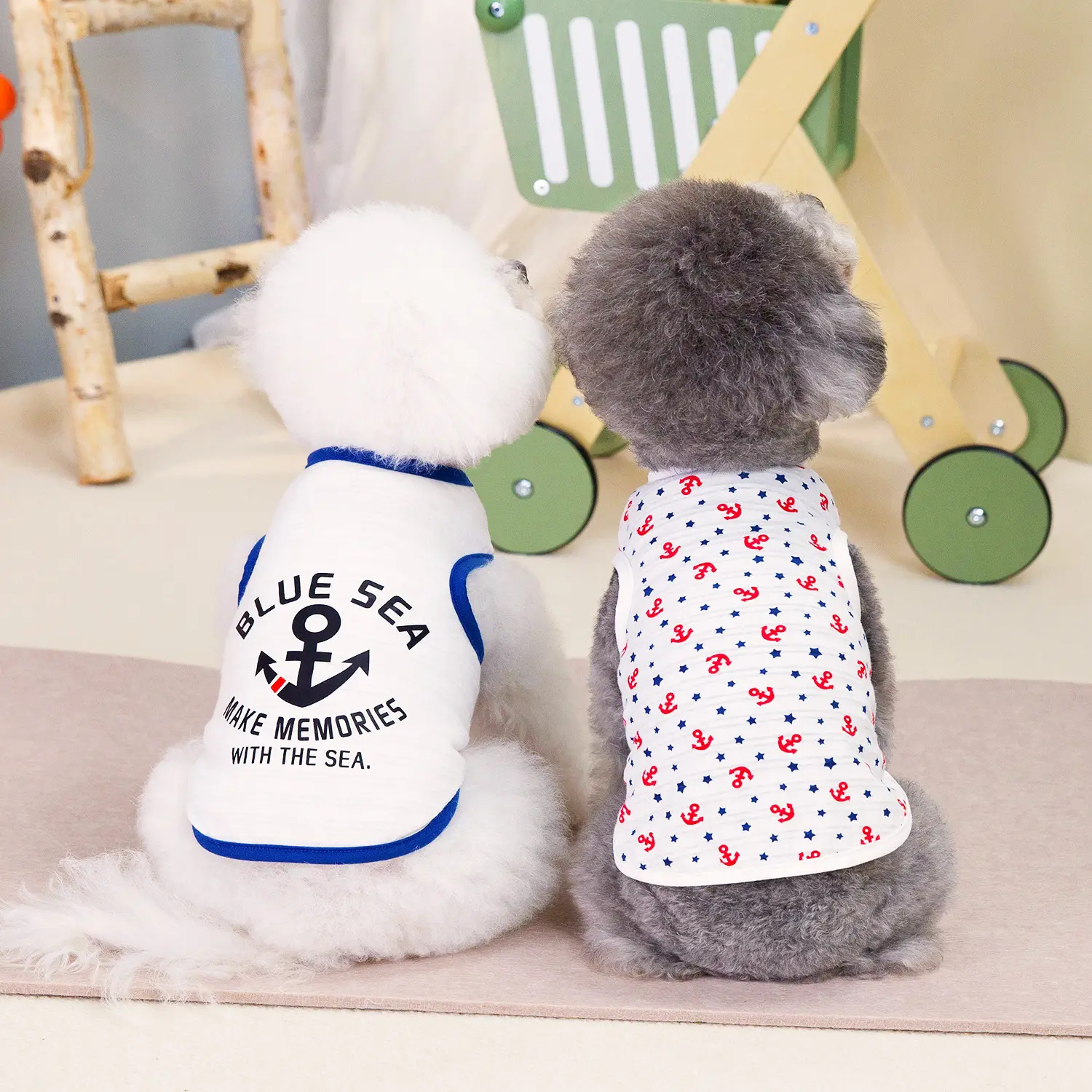 Vêtements d'été pour animaux de compagnie Sailor Suit Dog Sail Vest Clothes