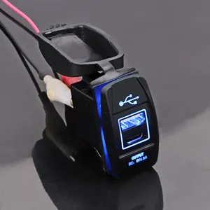 新型防水12V/24v输入5V 4.8A插座摇臂开关，带汽车充电器C型和USB