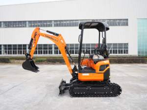 Mini-pelle hydraulique Kawasaki robuste et pratique avec cabine de conduite confortable et châssis renforcé haute résistance - Product Image 2