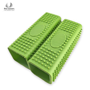 Полая резиновая щетка для чистки волос для собак и кошек для ковров, кровати, дивана, одежды, подушек для сидений автомобиля - Product Image 2