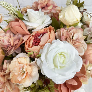 Ramo de Flores de Seda Romántico y Soñador, Peonías y Rosas Blancas y Rosas Mezcladas, Hecho a Mano, Alta Simulación, Arreglo Floral Otoñal para Bodas - Product Image 3