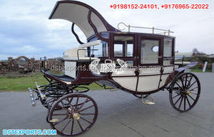 Chariot de Mariage Glamour pour Mariés, Chariot à Chevaux en Bois et Métal Léger, Personnalisable pour Cérémonie Nuptiale - Product Image 4