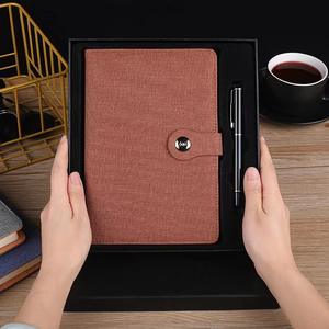 สมุดบันทึกธุรกิจพรีเมียม A5 พร้อมตัวล็อคแบบหัวเข็มขัด สมุดบันทึกพกพาสำหรับสำนักงาน ปรับแต่งโลโก้ได้ พิมพ์ลายได้ สไตล์หรูหรา - Product Image 1