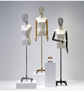 Maniquí <span class=keywords><strong>de</strong></span> torso <span class=keywords><strong>de</strong></span> metal dorado con cabeza y brazos plateados, maniquí femenino <span class=keywords><strong>de</strong></span> tela sobre ruedas, maniquí <span class=keywords><strong>de</strong></span> mujer <span class=keywords><strong>para</strong></span> exhibición <span class=keywords><strong>de</strong></span> <span class=keywords><strong>ropa</strong></span>. - Product Image 6