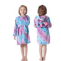 Prix direct usine dessin animé Animal Unicornio bébé remplacement bain mignon flanelle longue Robe