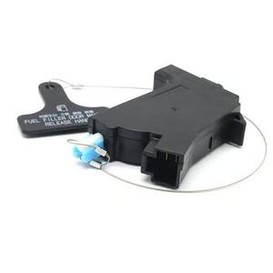 Tapa del Tanque de Combustible Hyundai Sonata 8 con Motor de Apertura y Bloqueo 815903S000 81590-3S000 Material Compuesto - Product Image 3